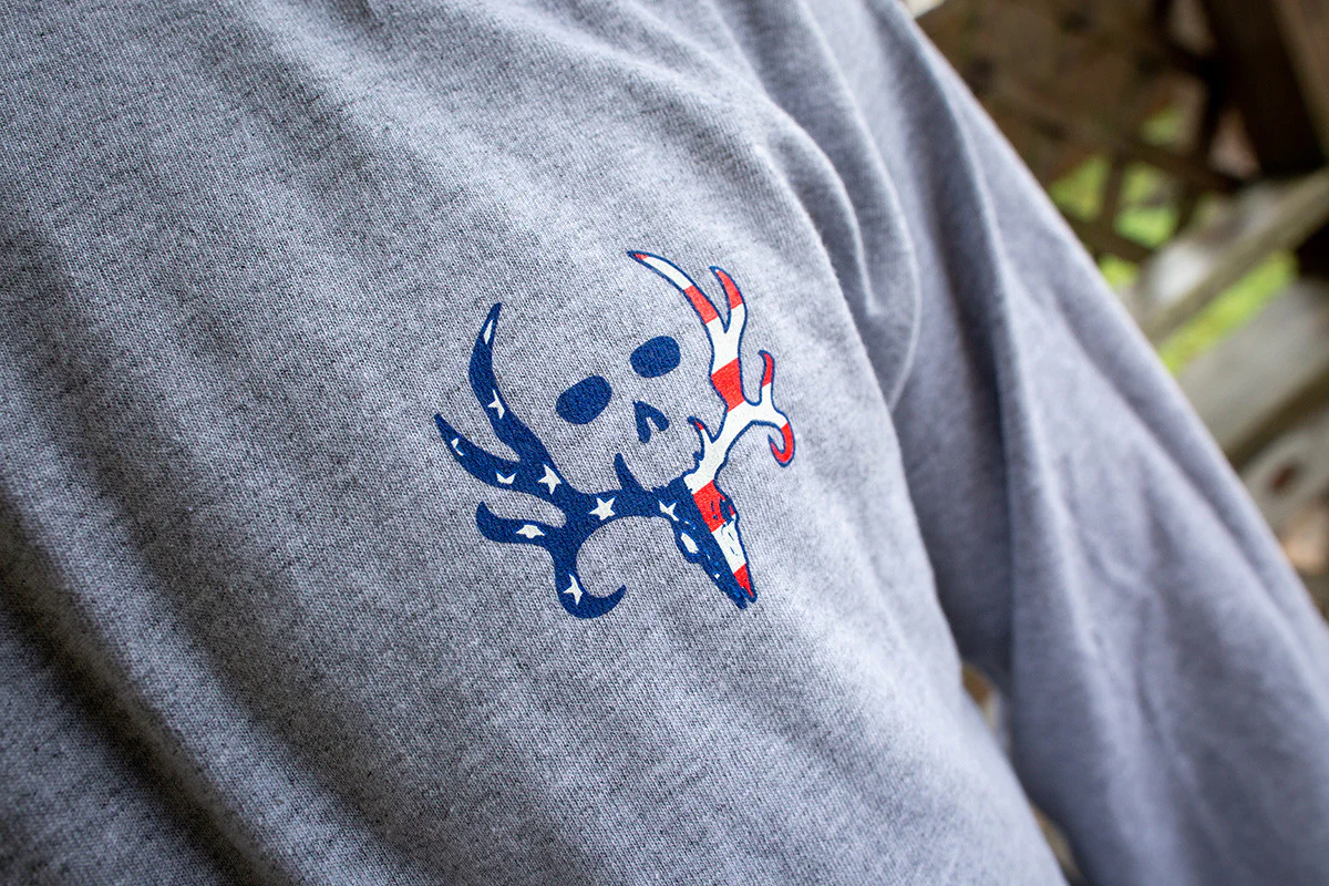 American Flag BC Logo L/S - Grey / Americana - Image 4