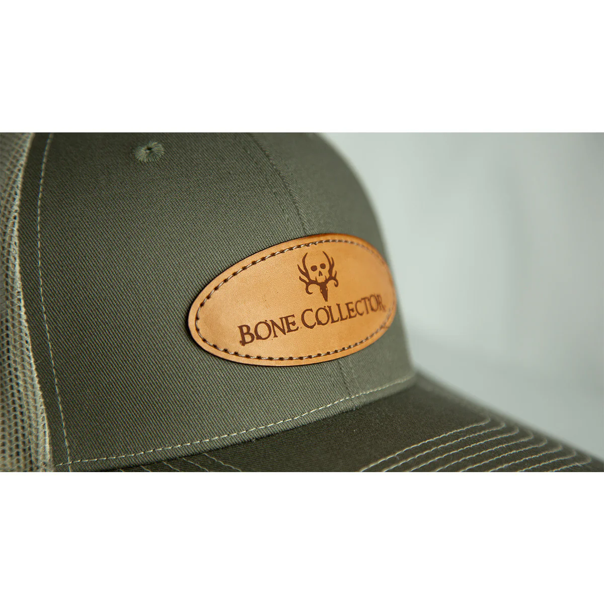 The Classic II Oval Leather Patch Olive/Khaki - Image 3